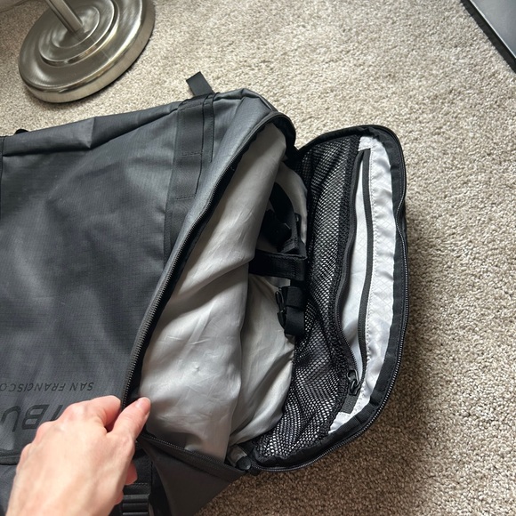 Timbuk2 Black Impulse Travel Bag Backpack 55L - Picture 5 of 13